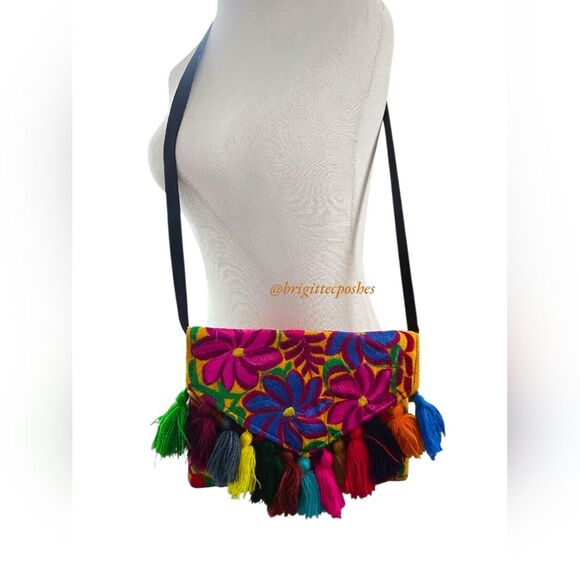 HANDMADE Mexican Embroidered Crossbody Bag - Picture 11 of 11